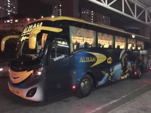 Alisan-Golden-Coach-Outside